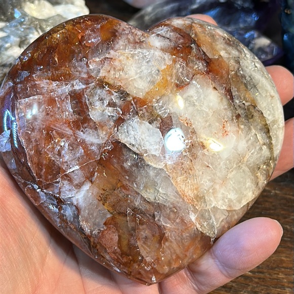 🔥SALE🔥 Hand Carved Fire Quartz Crystal Heart! - Picture 4 of 5